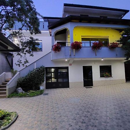 Apartma Mimi Dekani 外观 照片